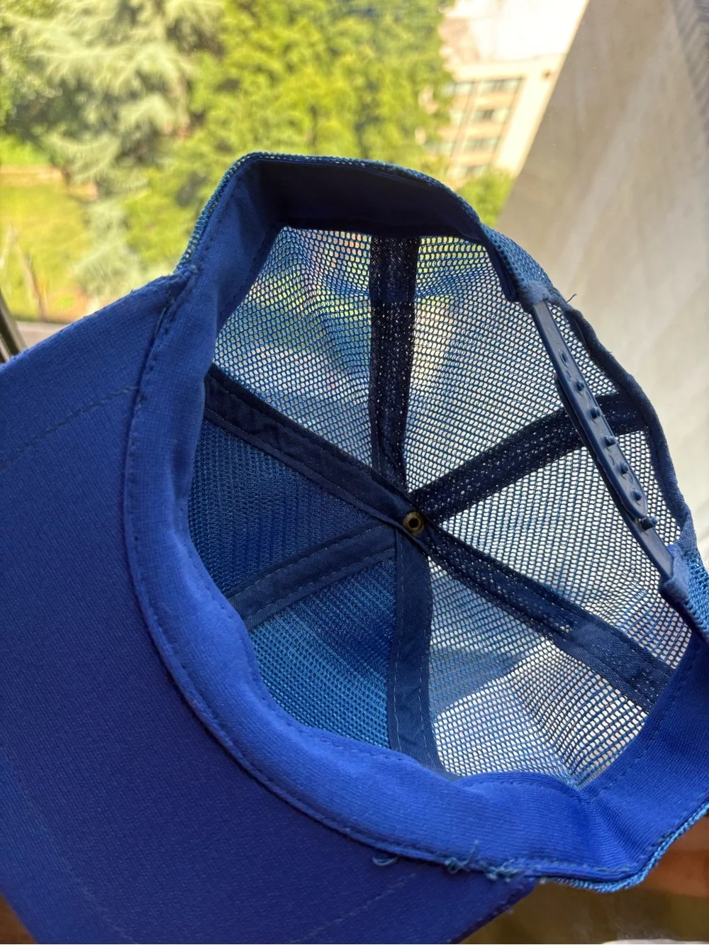 Vintage  Cancun Rainbow Patch Trucker Hat - Picture 4 of 4